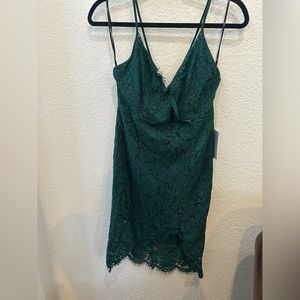 New LULU'S lace dress